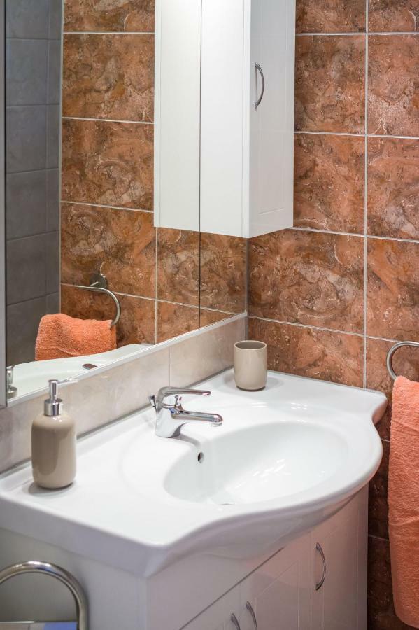 Apartman Nino Novigrad  Eksteriør billede